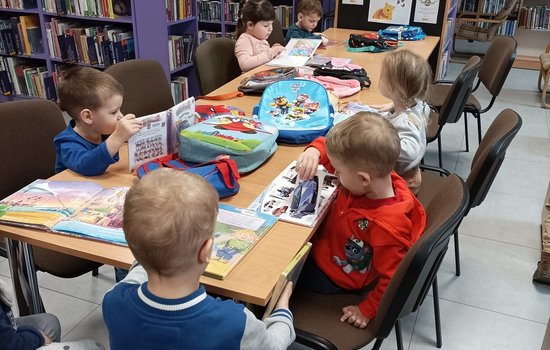 PIERWSZA WIZYTA MOTYLKÓW W BIBLIOTECE
