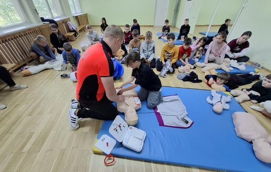 Zajęcia edukacyjne z zakresu pomocy społecznej i pierwszej pomocy przedmedycznej
