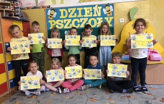 DZIEŃ PSZCZOŁY W GRUPIE PSZCZÓŁKI
