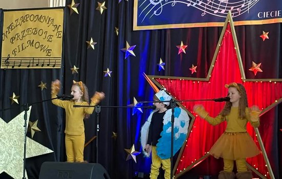 SUKCES PRZEDSZKOLAKÓW W XVIII POWIATOWYM FESTIWALU PIOSENKI ,,NIEZAPOMNIANE MELODIE”