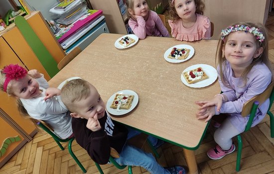 DZIEŃ GOFRA W SŁONECZKACH